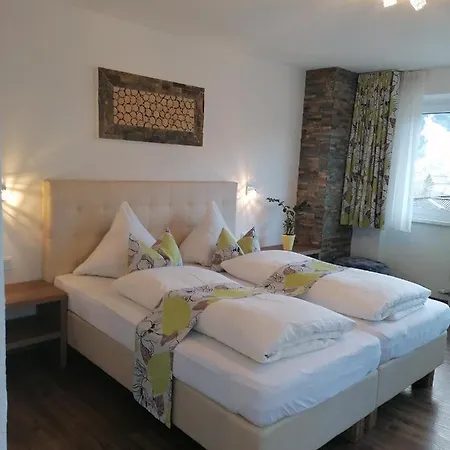 Bed & Breakfast Claudia Zell Am 3*