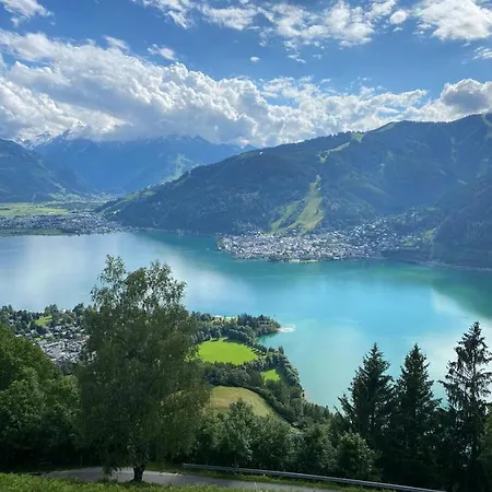 Claudia Zell Am Zell am See