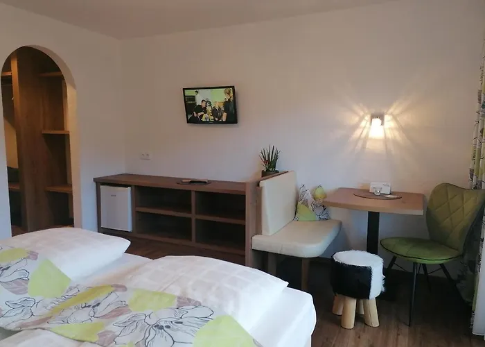 Claudia Zell Am Zell am See