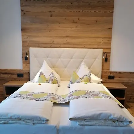 Bed & Breakfast Claudia Zell Am 3*